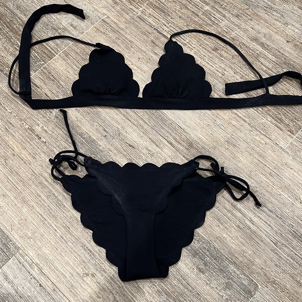 Marysia Scallop Bikini Top & Bottom-Size M